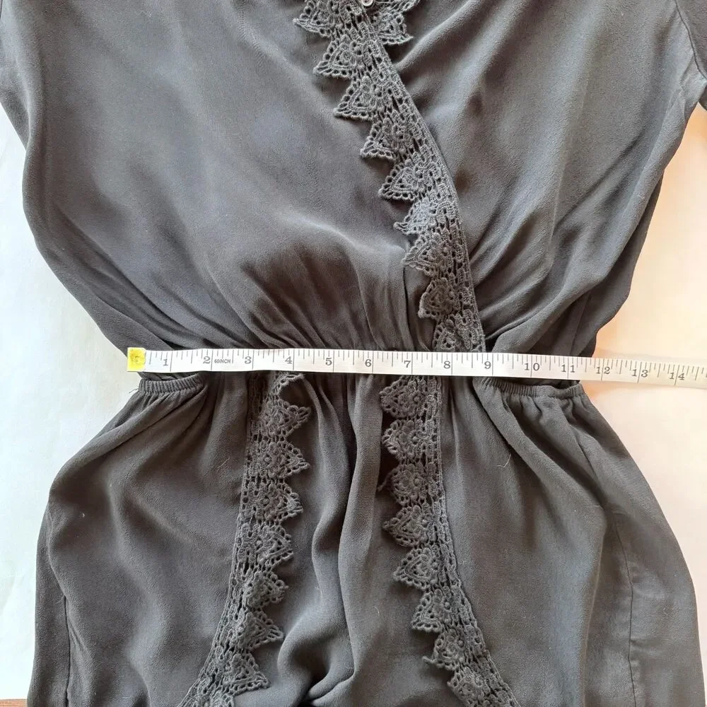 NWT Anthropologie Elevenses Lace-Trimmed Romper 3/4 Sleeves V-Neck in Black Sz M - Picture 14 of 15